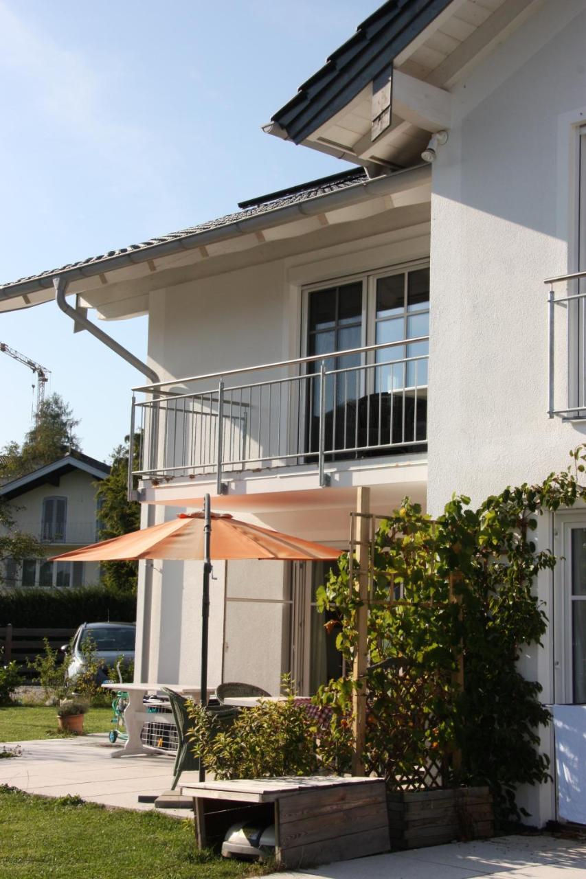 Ferienwohnungen Rimsting Am Chiemsee エクステリア 写真